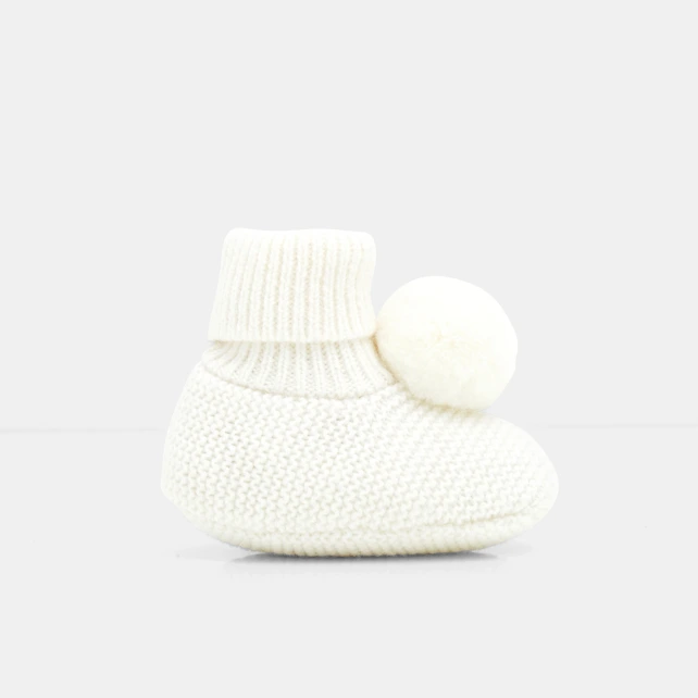 Chaussons bébé à pompon