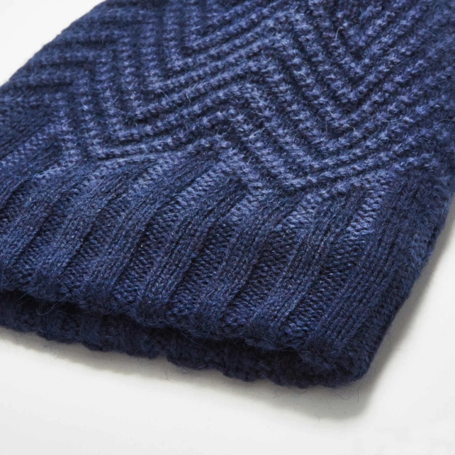 Bonnet uni à pompon