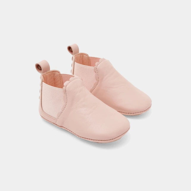 Chaussons souples bébé fille