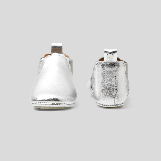 Chaussons souples bébé fille