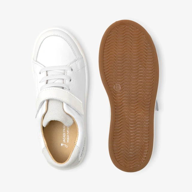 Tennis enfant en cuir lisse
