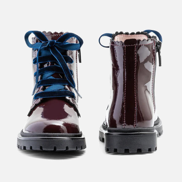 Boots en cuir verni enfant fille