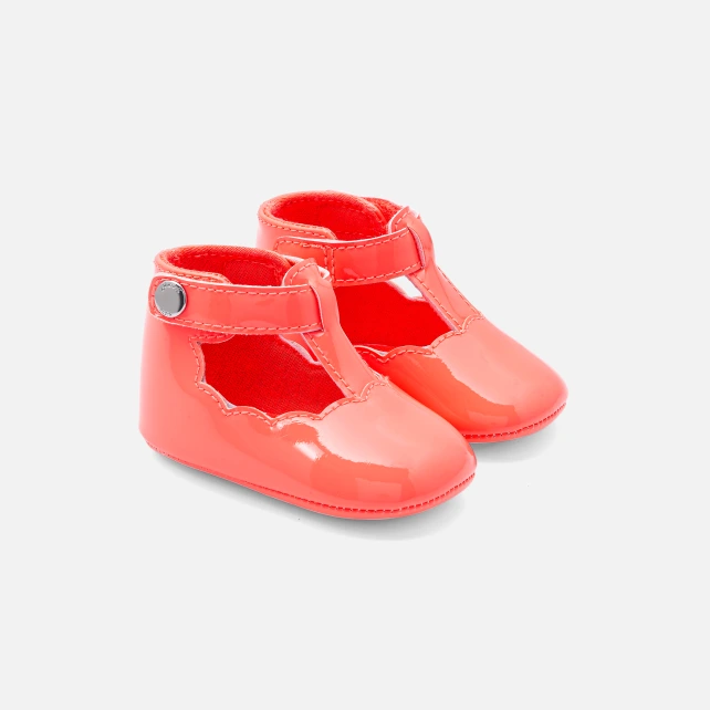 Salomés vernis bébé fille