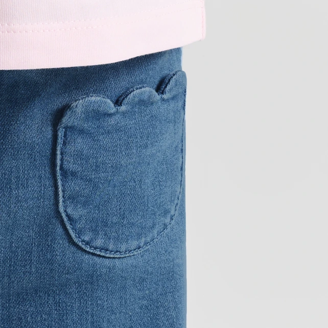 Jean confort bébé fille