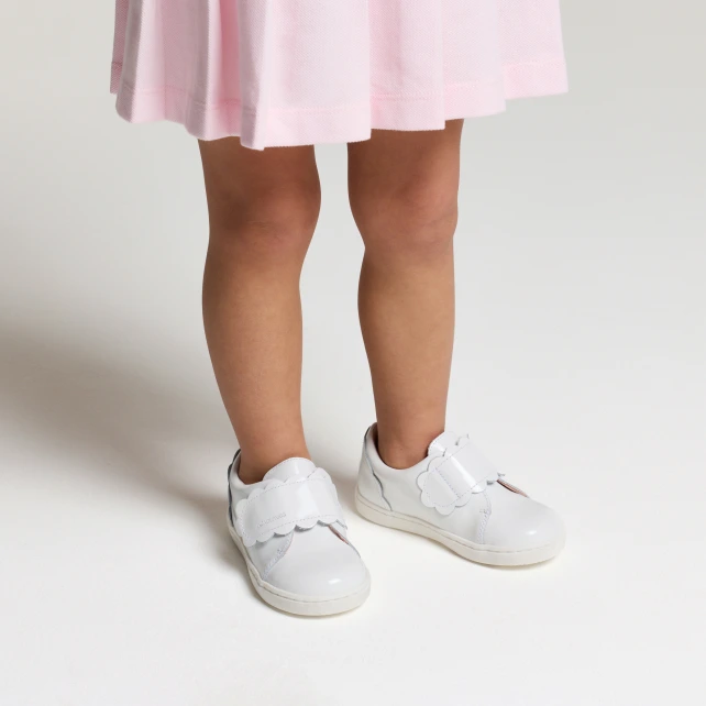 Tennis bébé fille en cuir verni